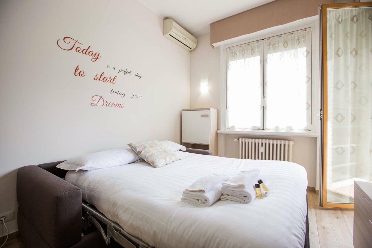 Lorenteggio Studio Apt Milano Exterior foto