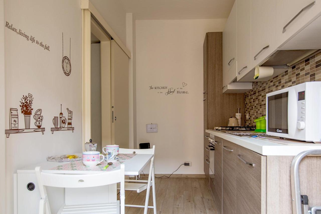 Lorenteggio Studio Apt Milano Exterior foto